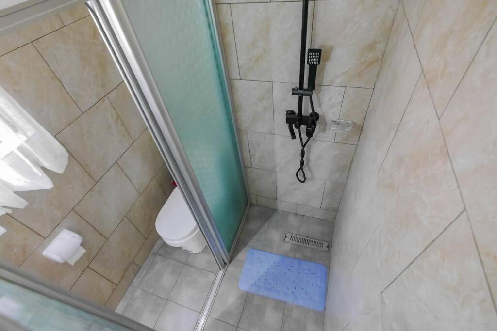 קיגאלי Ultra Modern Apartment In Nyarutarama מראה חיצוני תמונה